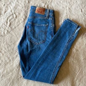 Levi’s 721 High Rise Skinny Ankle Jeans - 25
